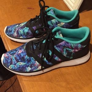 Lightly worn adidas neo cloudfoam